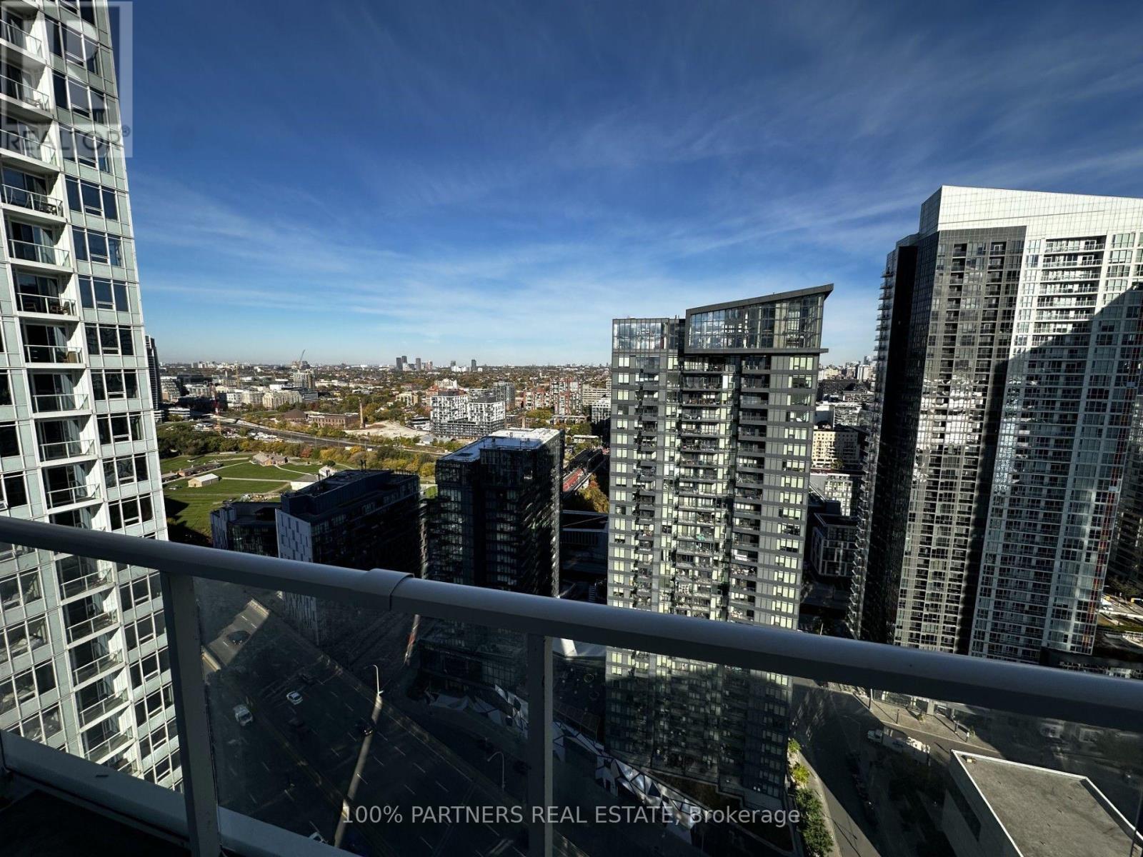 3507 - 17 Bathurst Street Property Photo 11
