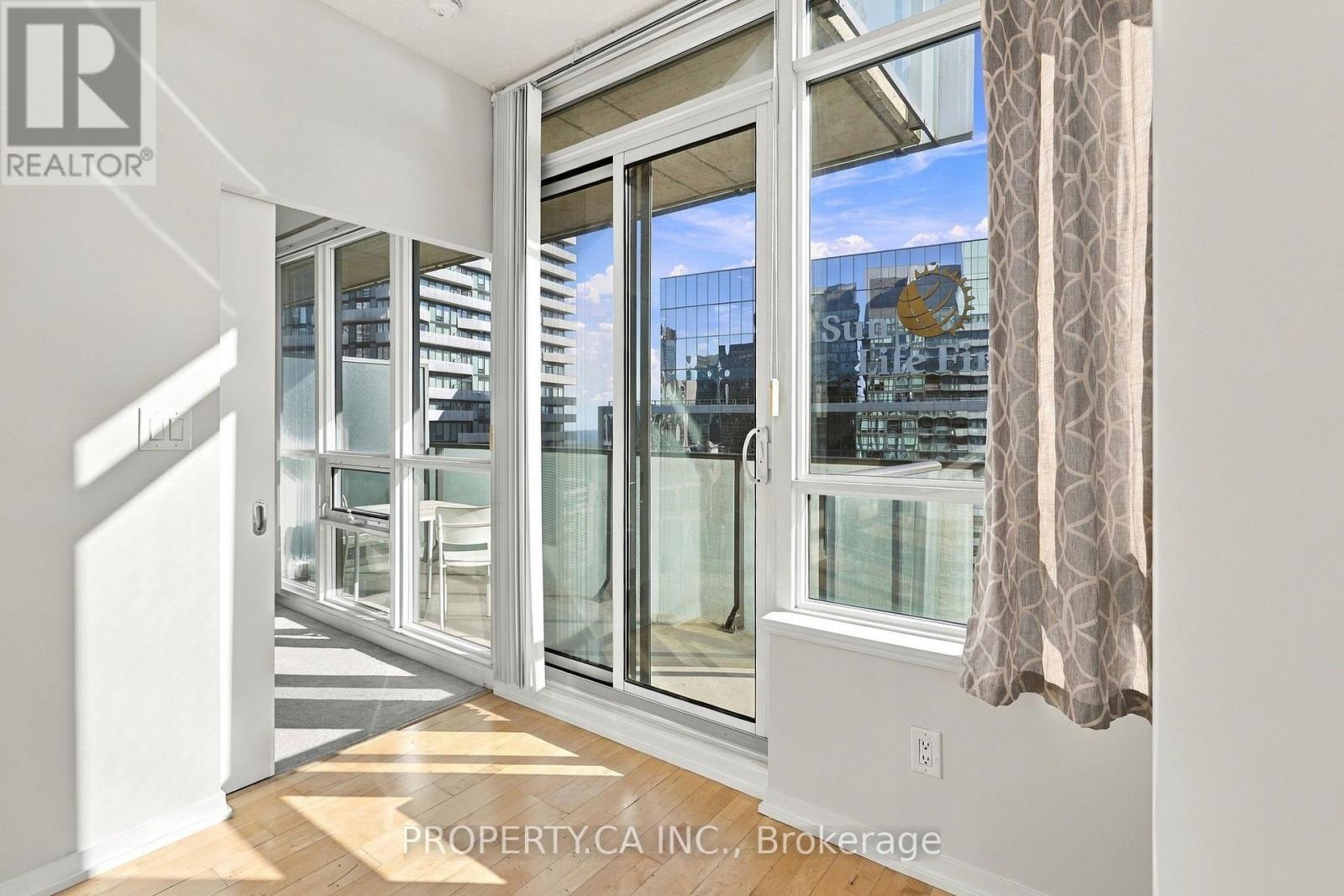 4310 - 55 Bremner Boulevard Property Photo 11