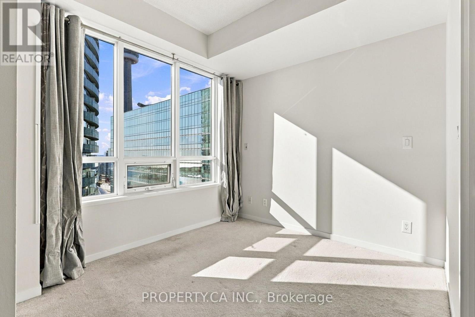 4310 - 55 Bremner Boulevard Property Photo 19
