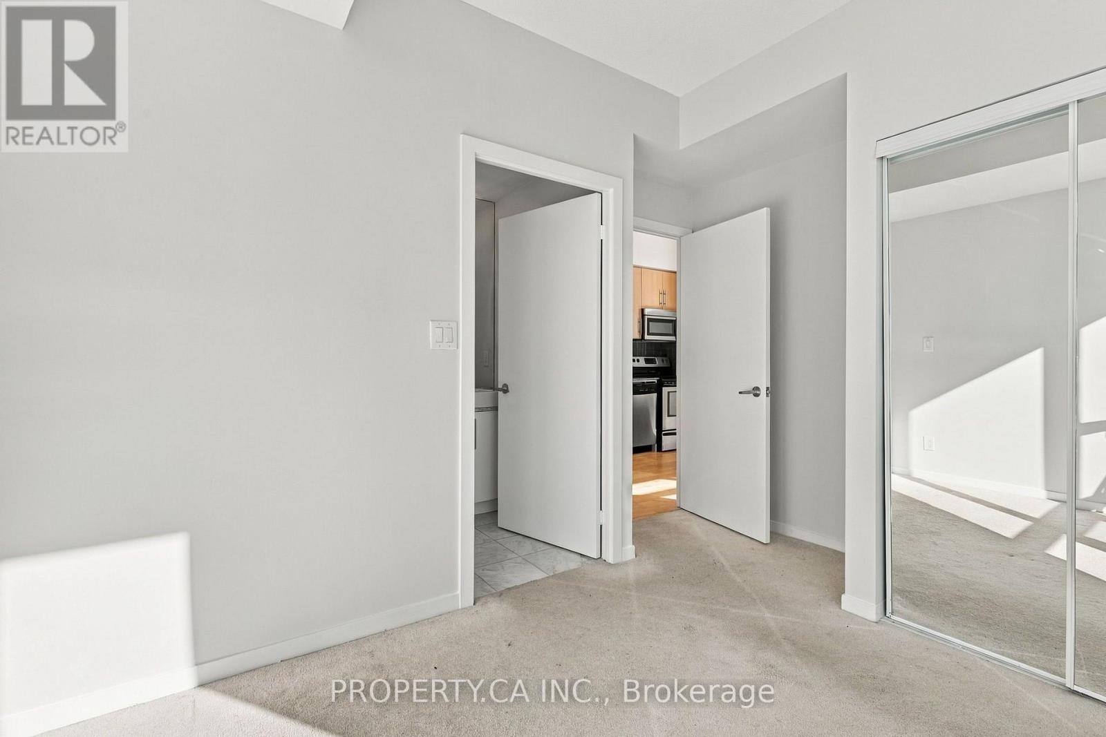 4310 - 55 Bremner Boulevard Property Photo 20