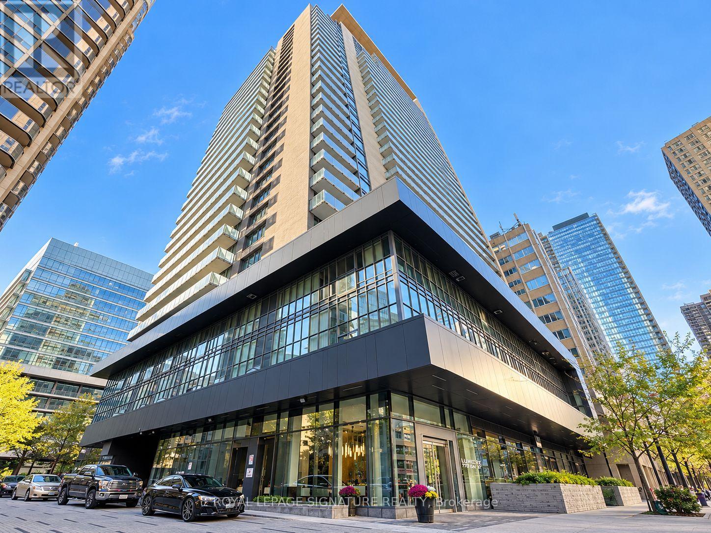 410 - 770 Bay Street Property Photo 1