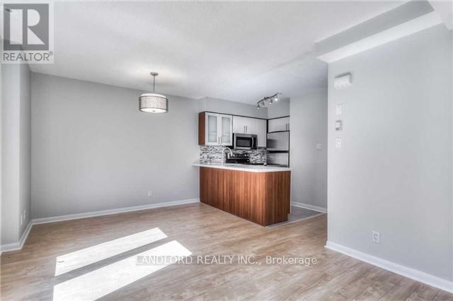 511 - 27 Canniff Street Property Photo 8