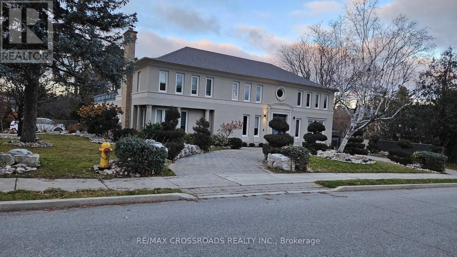 200 The Bridle Path Property Photo 1