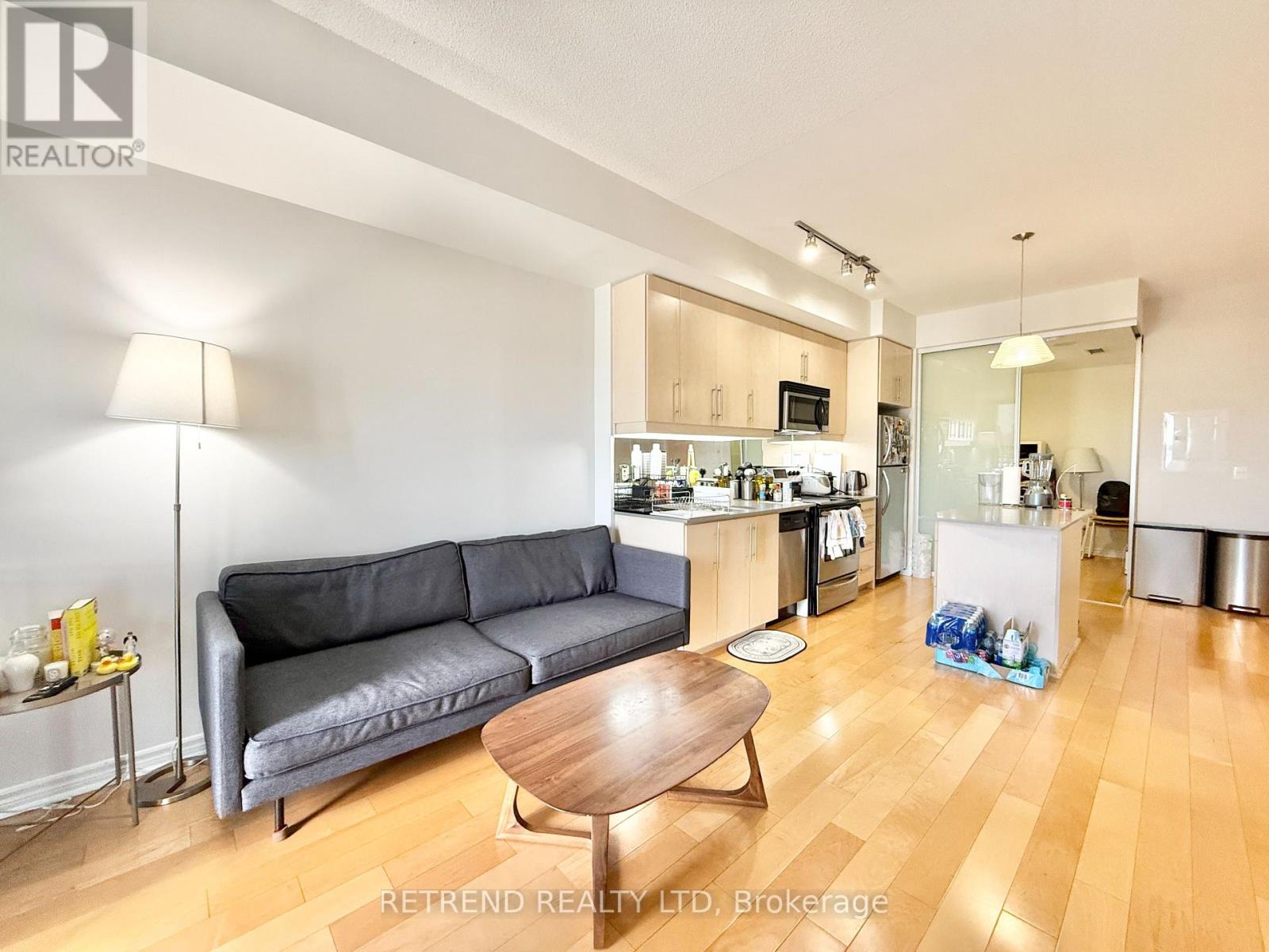 926 - 2885 BAYVIEW AVENUE Property Photo 1
