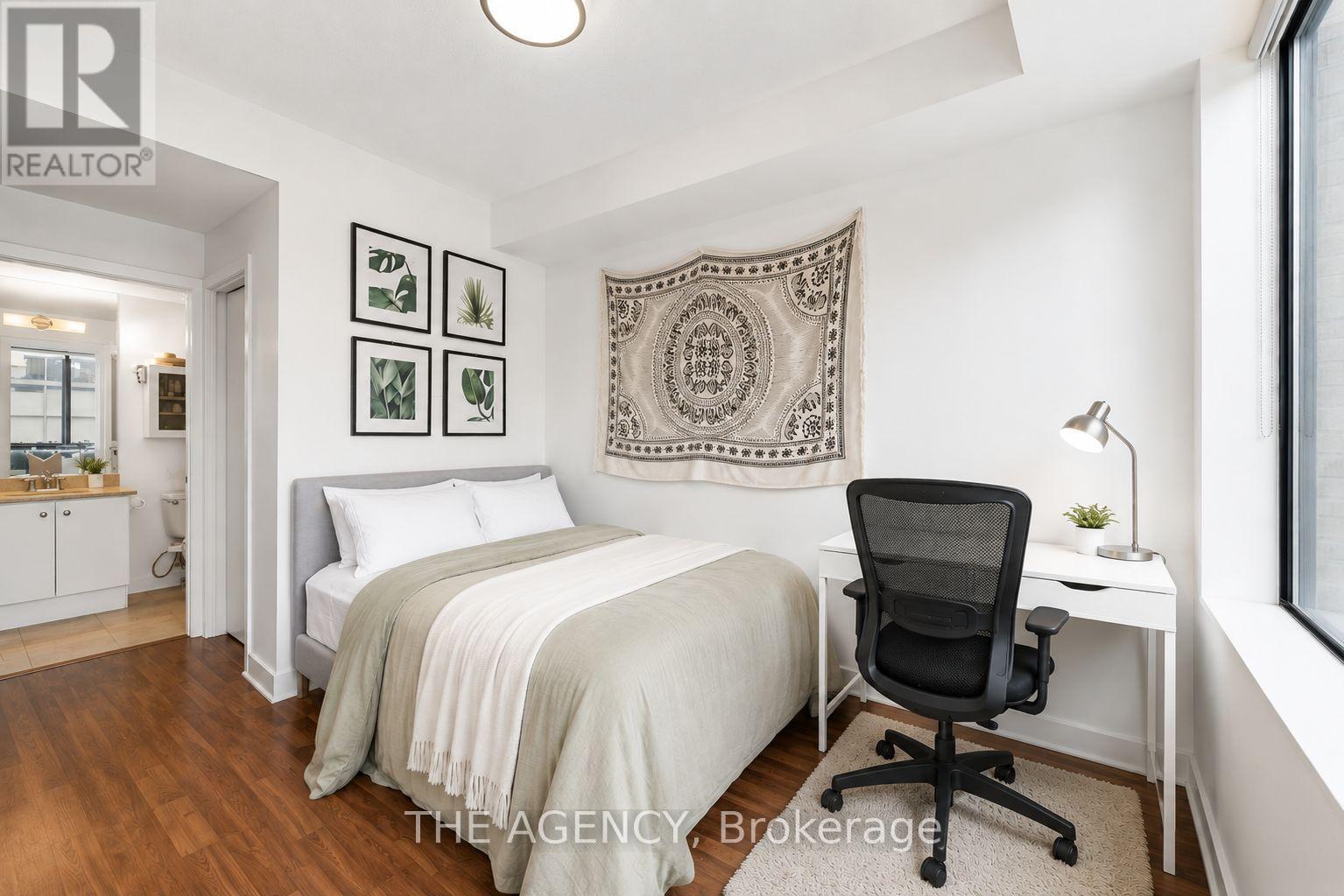1314 - 438 King Street W Property Photo 20