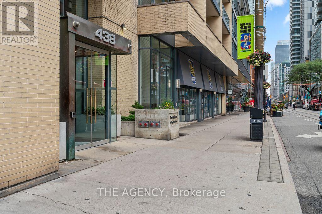 1314 - 438 King Street W Property Photo 28