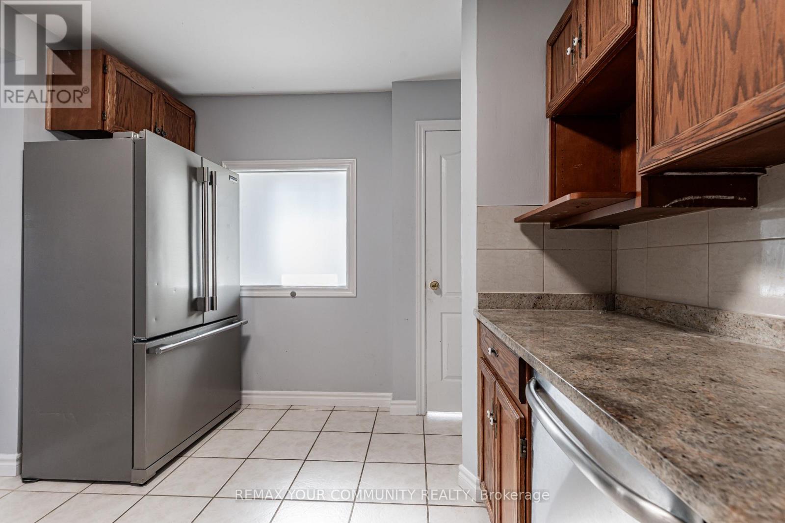 Main - 98 Wigmore Drive Property Photo 19