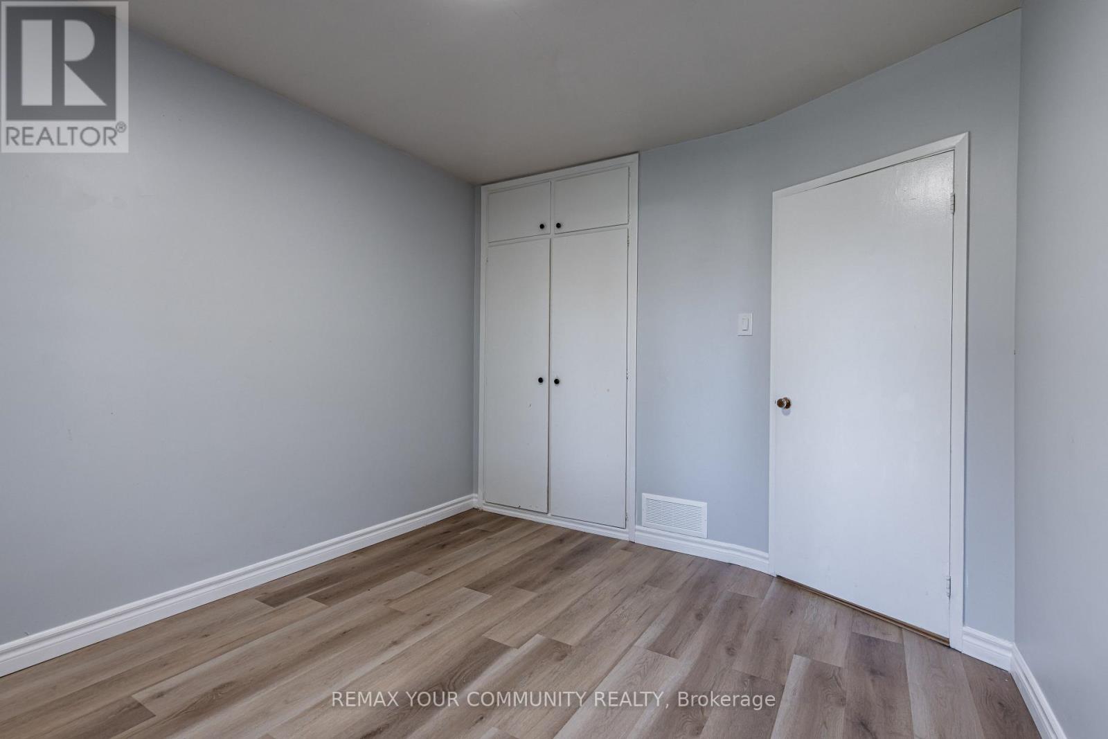 Main - 98 Wigmore Drive Property Photo 26