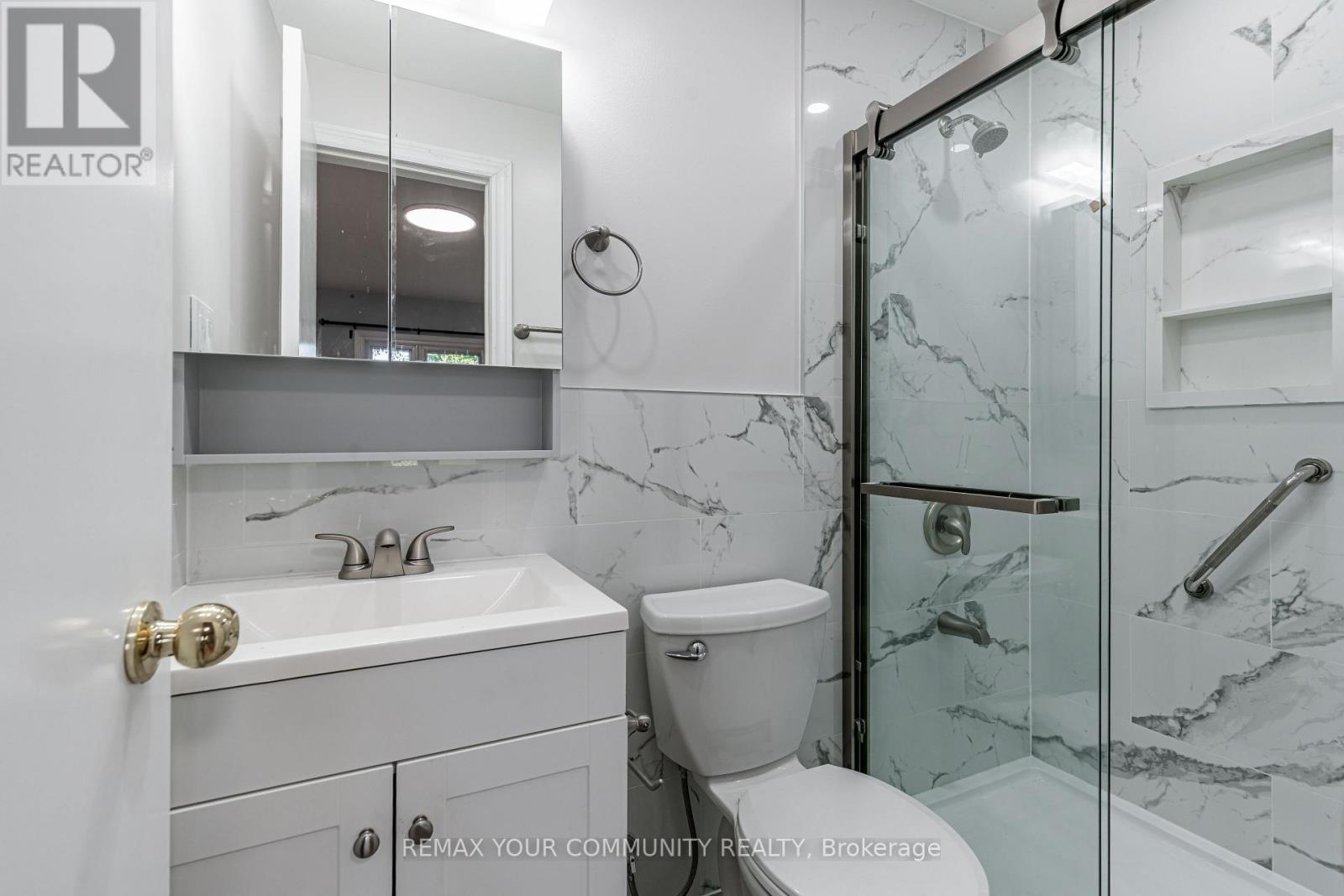 Main - 98 Wigmore Drive Property Photo 30