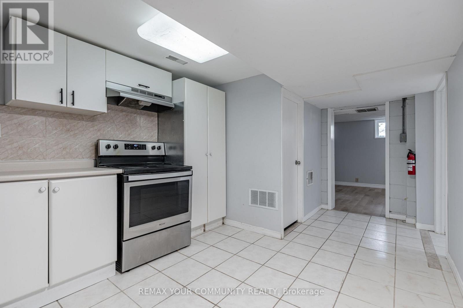 Main - 98 Wigmore Drive Property Photo 36
