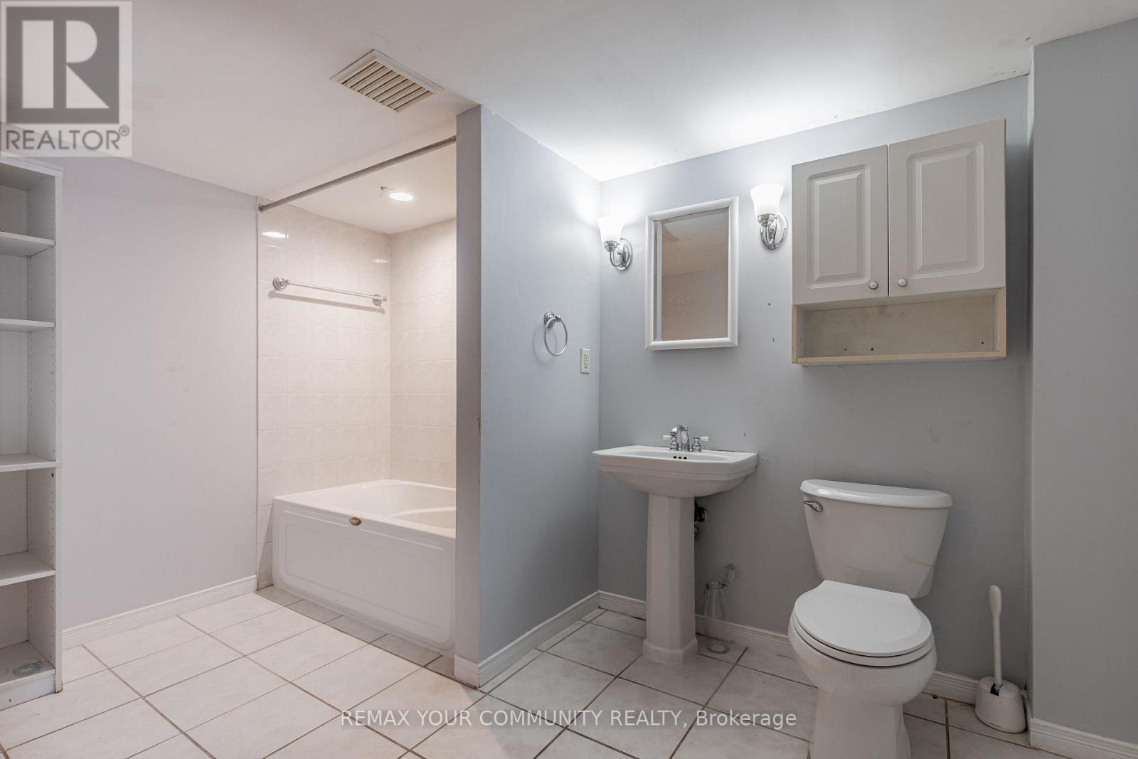 Main - 98 Wigmore Drive Property Photo 41