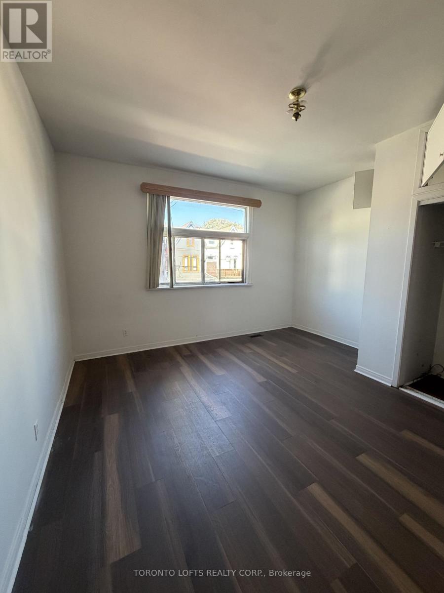 381 Dundas Street E Property Photo 8