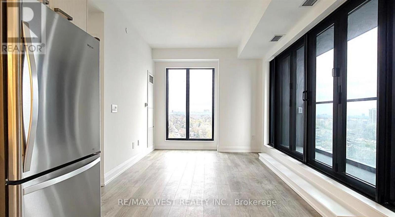 1503 - 20 Soudan Avenue Property Photo 4