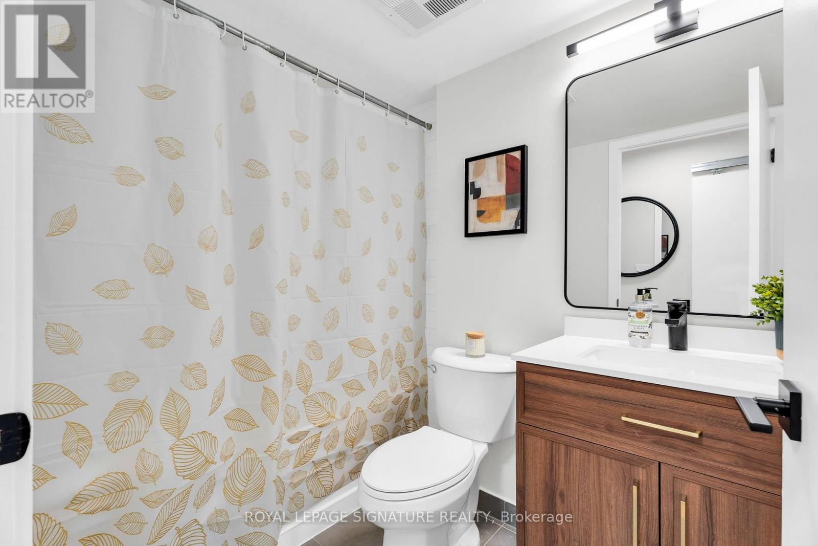 316 - 33 Lombard Street Property Photo 13