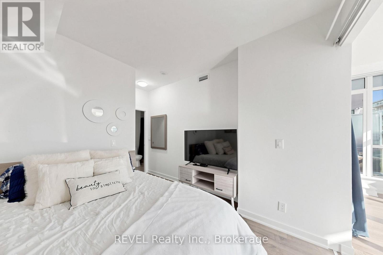 705 - 30 Nelson Street Property Photo 15