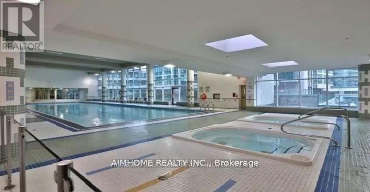 2605 - 33 Bay Street Property Photo 10