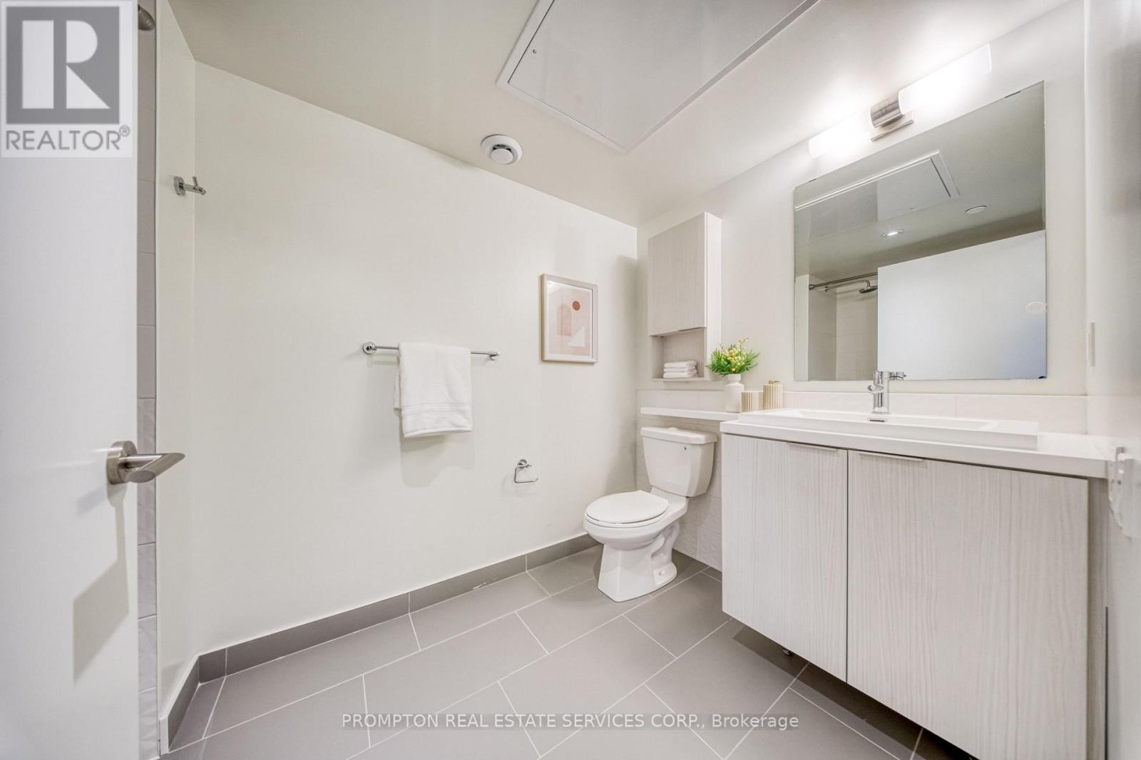 701 - 2 Sonic Way Property Photo 24