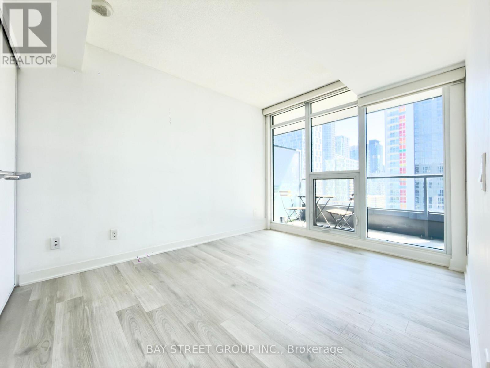 2007 - 80 Queens Wharf Road Property Photo 18