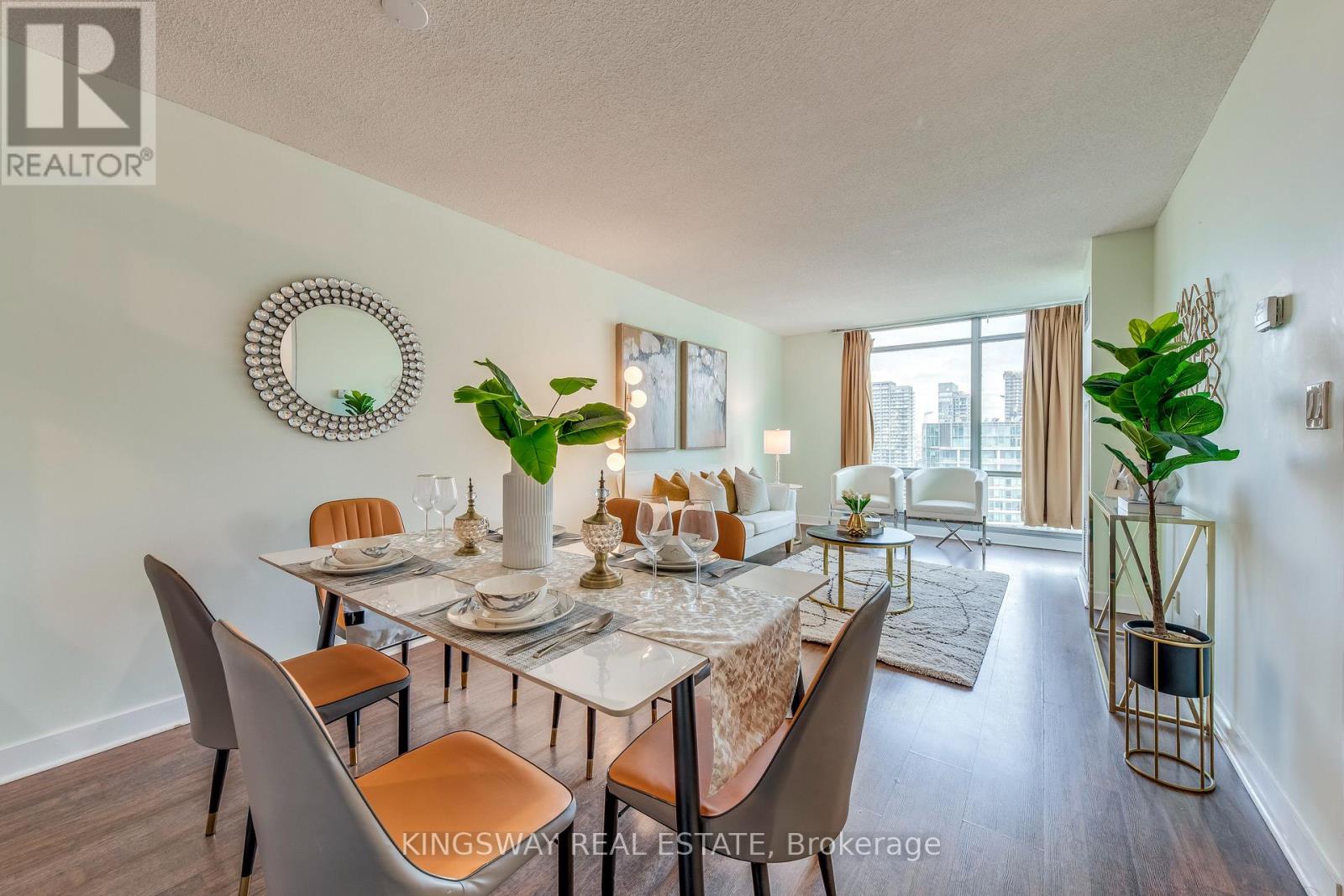 3511 - 81 Navy Wharf Court Property Photo 13
