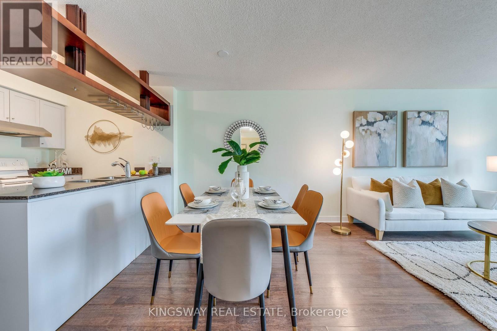 3511 - 81 Navy Wharf Court Property Photo 14