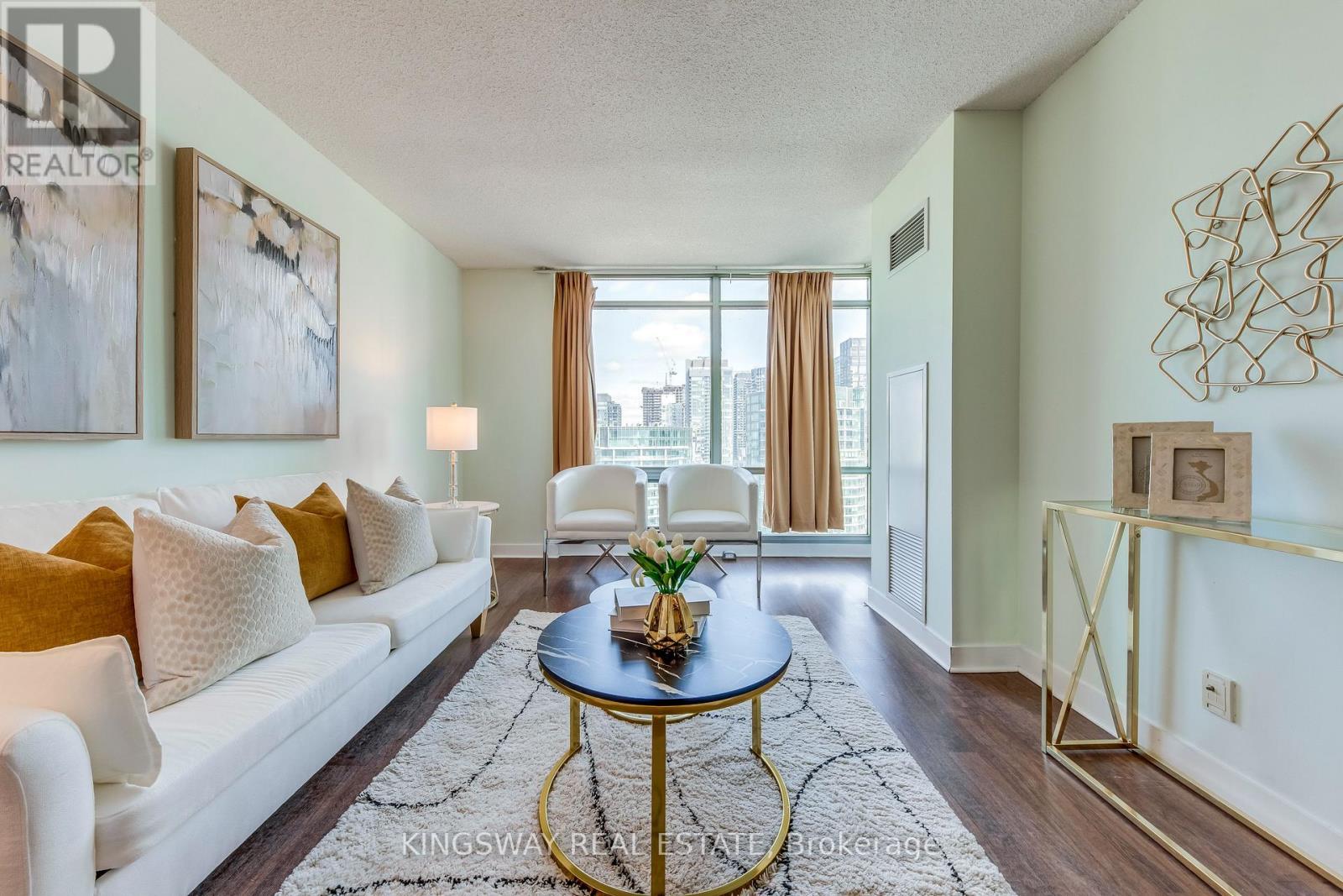 3511 - 81 Navy Wharf Court Property Photo 17