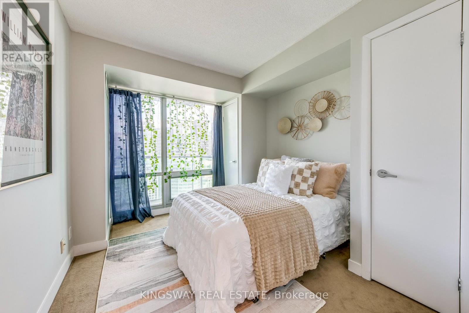 3511 - 81 Navy Wharf Court Property Photo 21