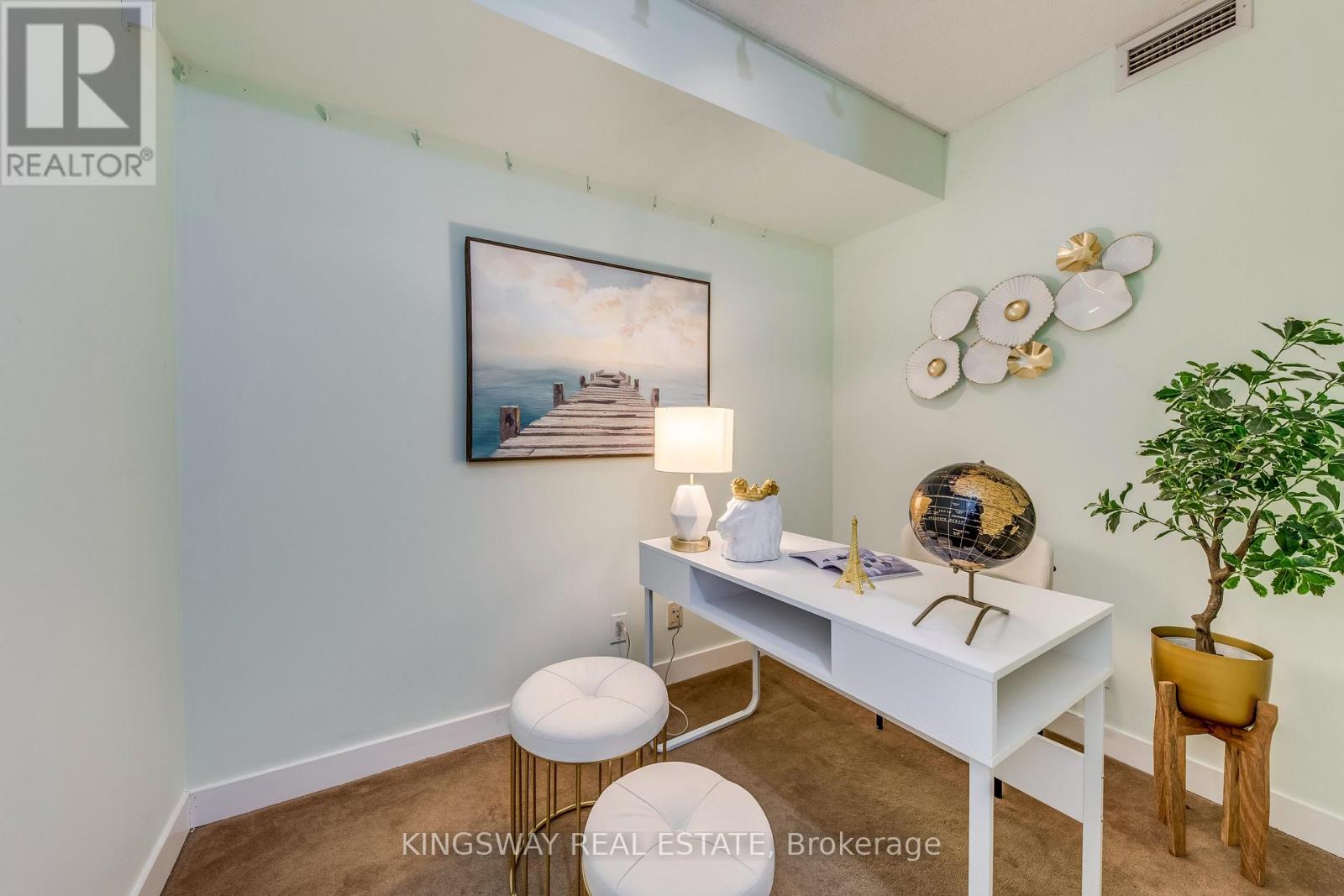 3511 - 81 Navy Wharf Court Property Photo 23