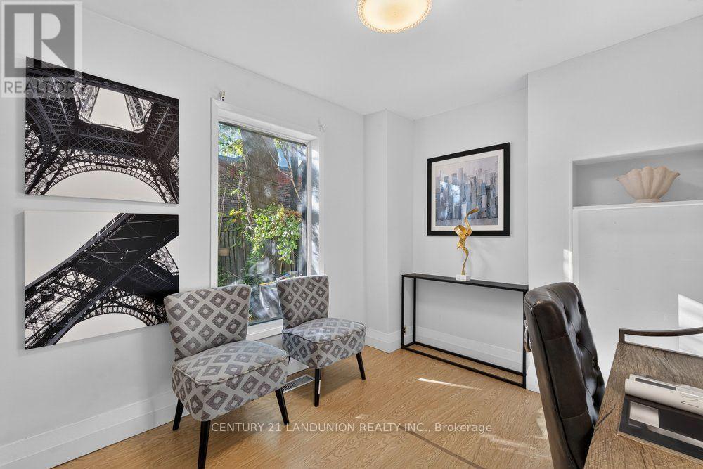 469 Richmond Street E Property Photo 15