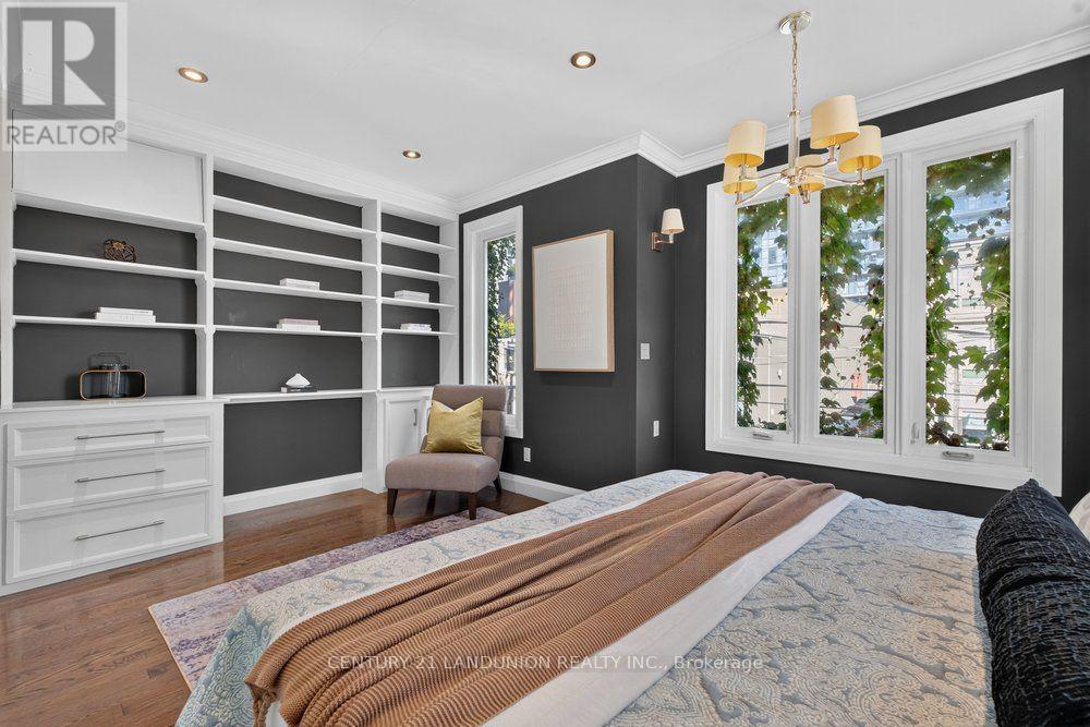 469 Richmond Street E Property Photo 21