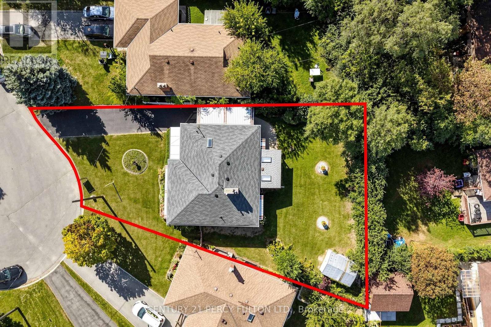 8 Wallbridge Court Property Photo 1