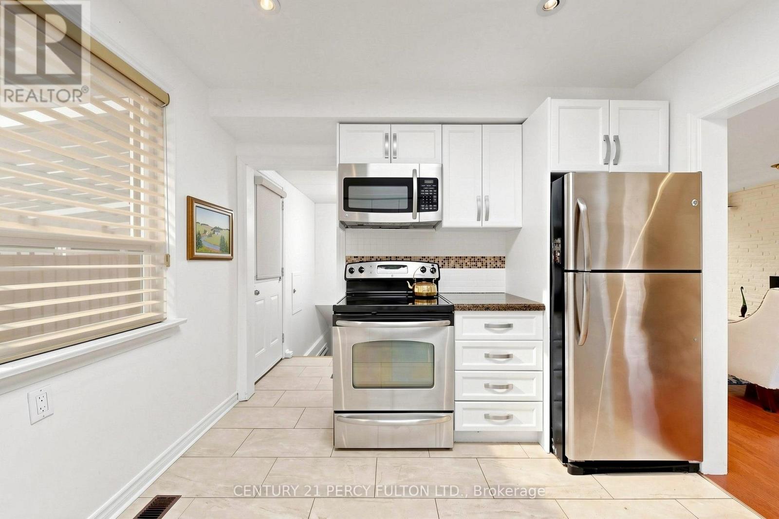 8 Wallbridge Court Property Photo 15