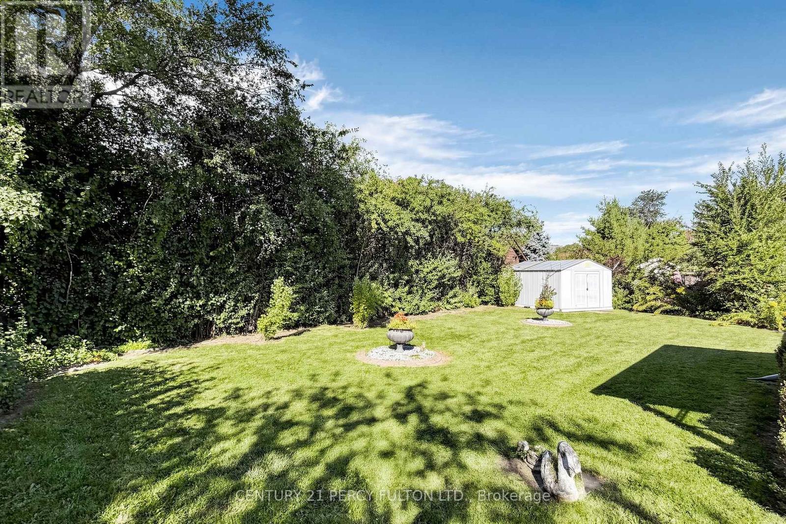 8 Wallbridge Court Property Photo 36