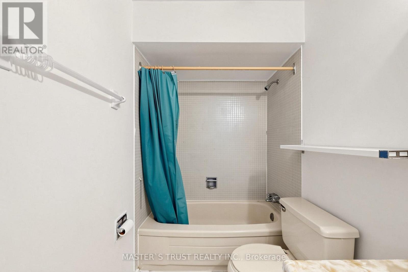 229 - 165 Cherokee Boulevard Property Photo 24