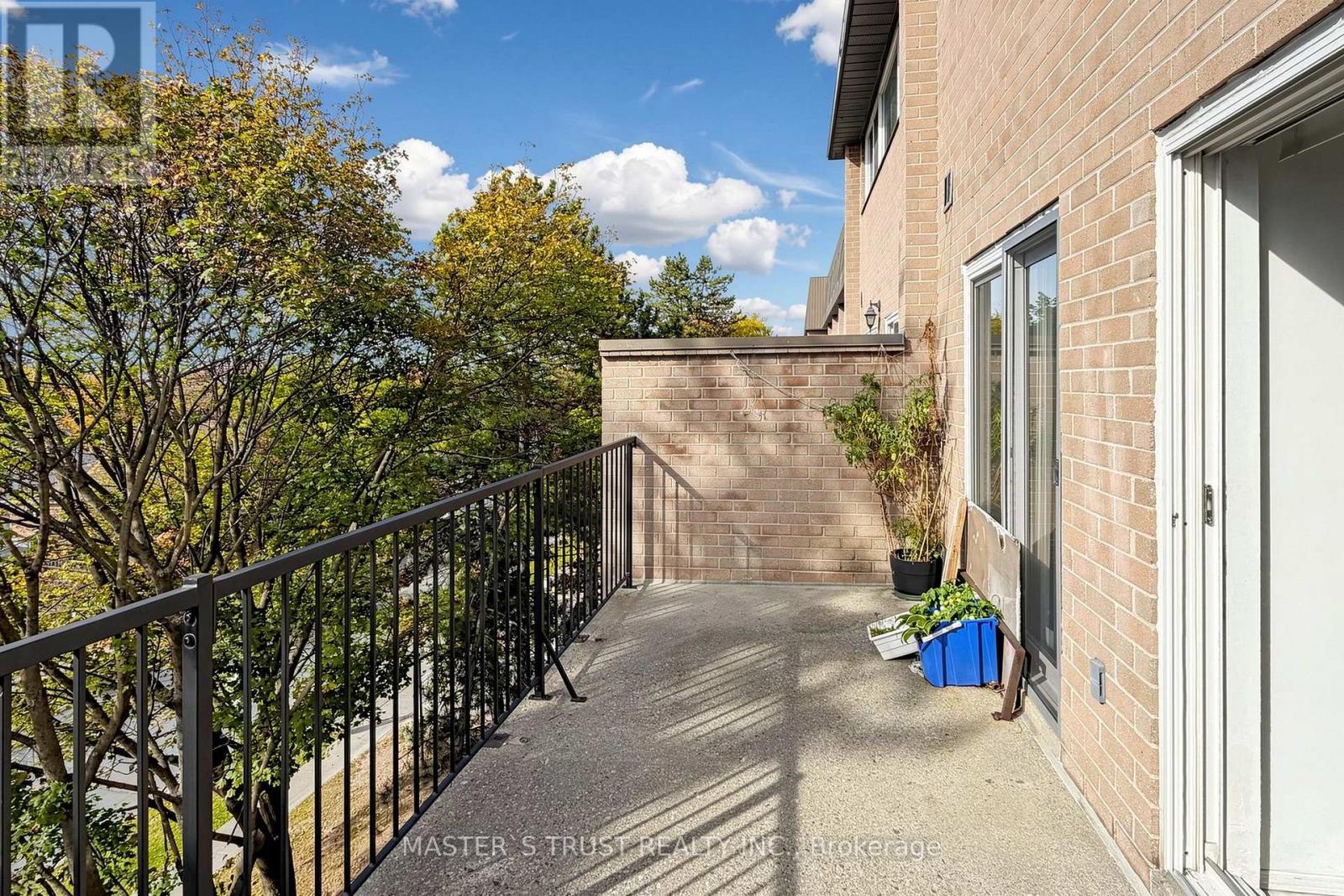 229 - 165 Cherokee Boulevard Property Photo 32