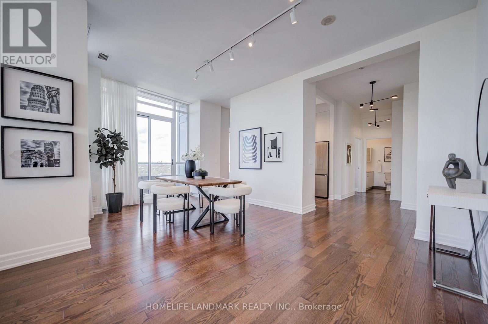 2302 - 500 St Clair Avenue W Property Photo 4