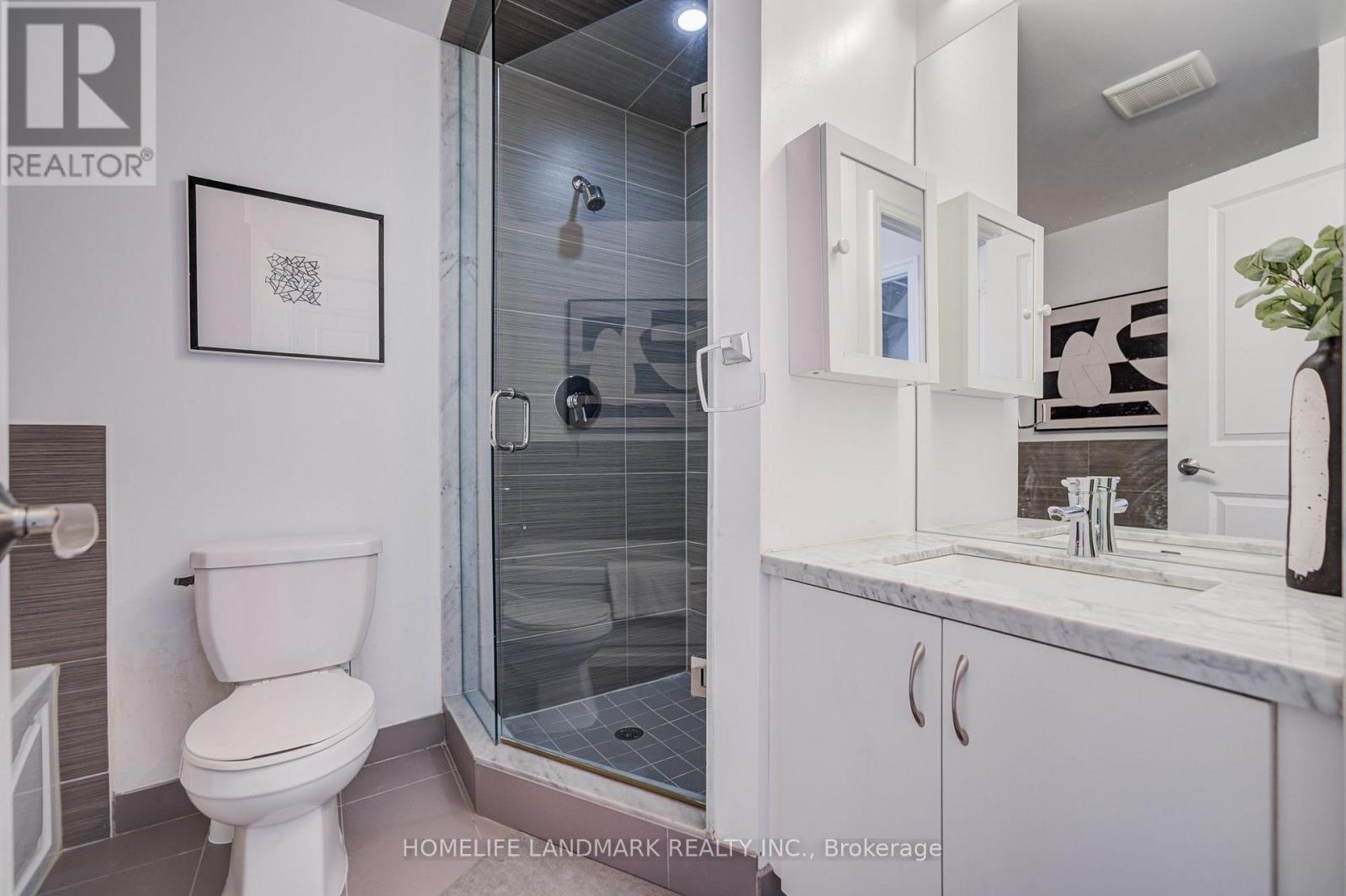 2302 - 500 St Clair Avenue W Property Photo 22