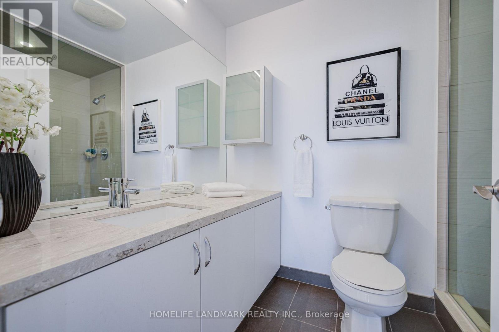 2302 - 500 St Clair Avenue W Property Photo 27