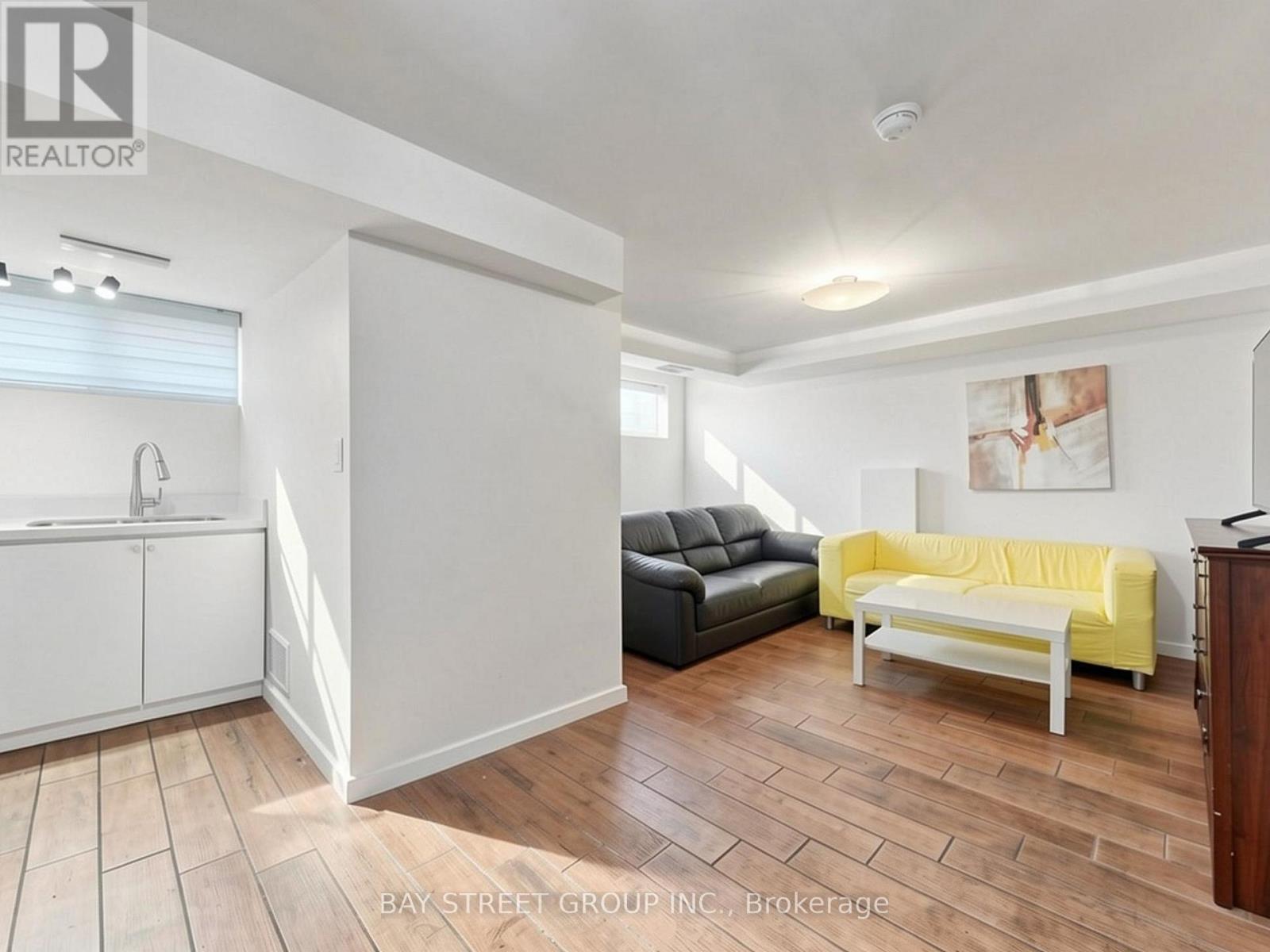 20 Edmonton Road Property Photo 3