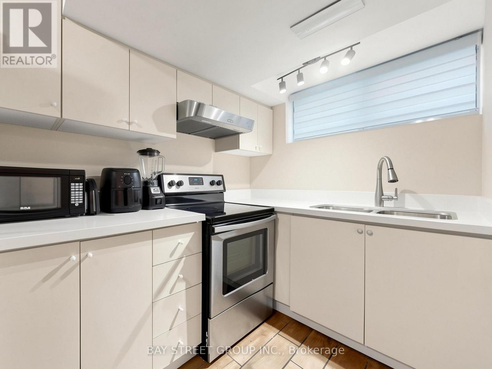 20 Edmonton Road Property Photo 7