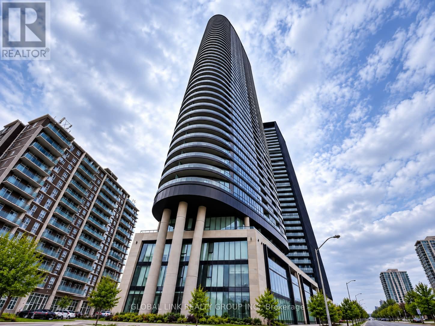 2115 - 585 BLOOR STREET E Property Photo 1