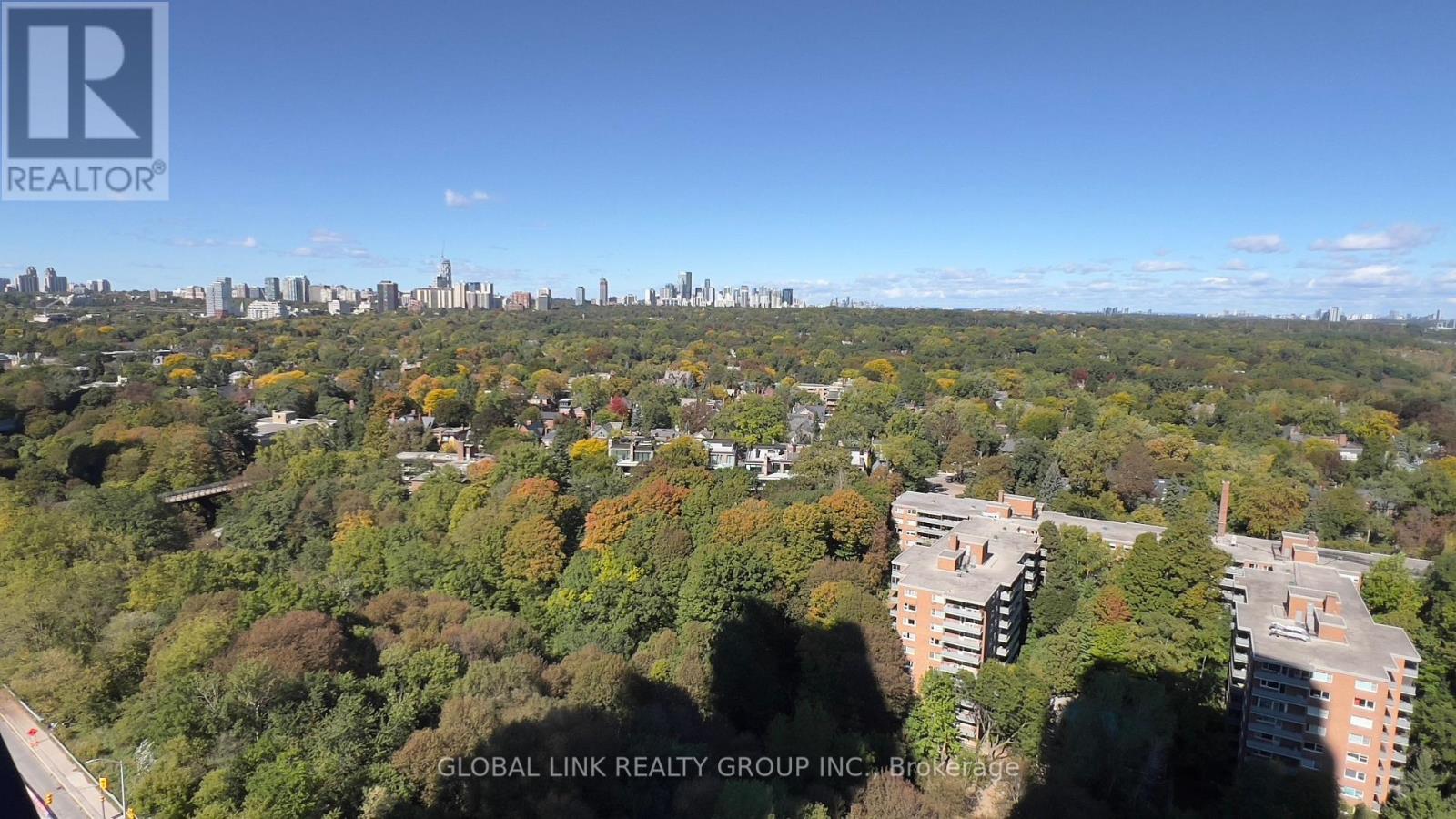 2115 - 585 Bloor Street E Property Photo 2