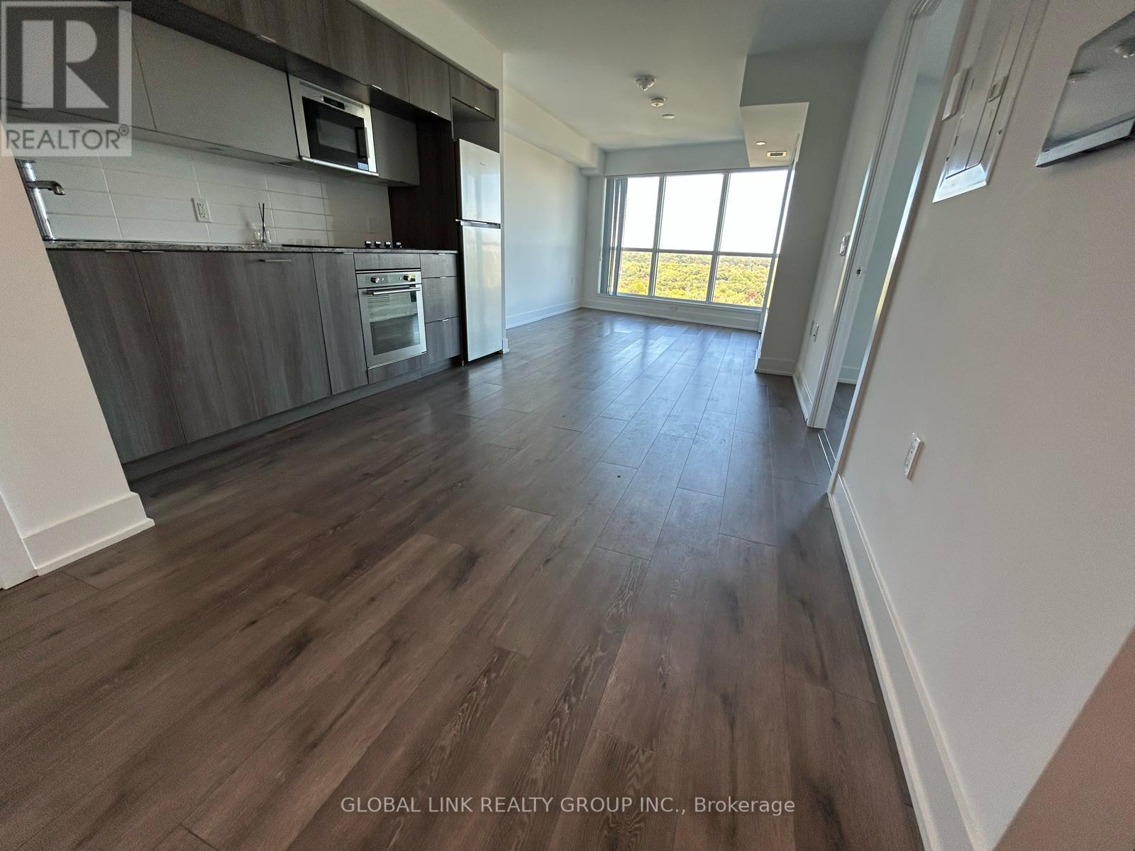 2115 - 585 Bloor Street E Property Photo 6