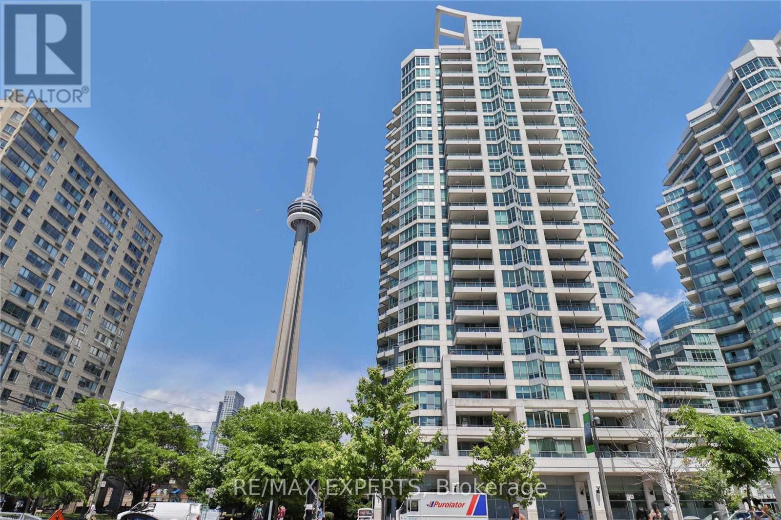 327 - 230 Queens Quay W Property Photo 1
