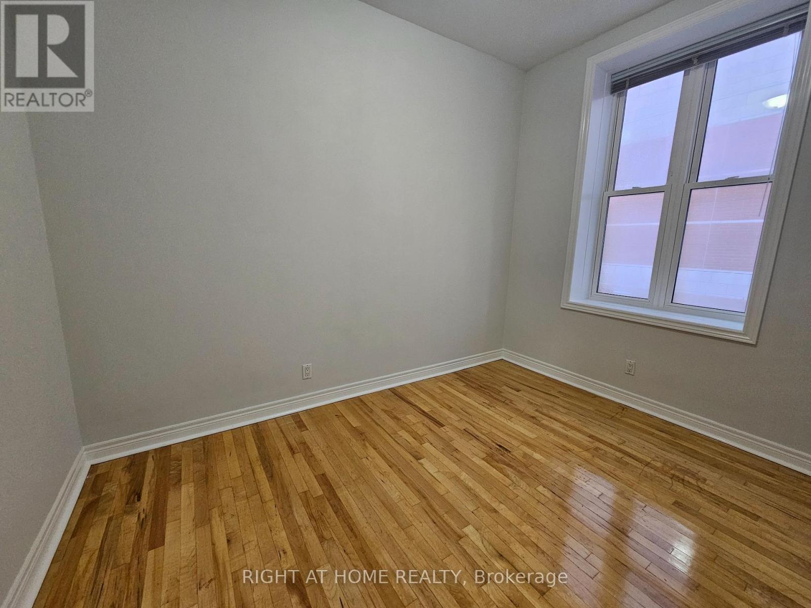 207 - 524 Yonge Street Property Photo 17
