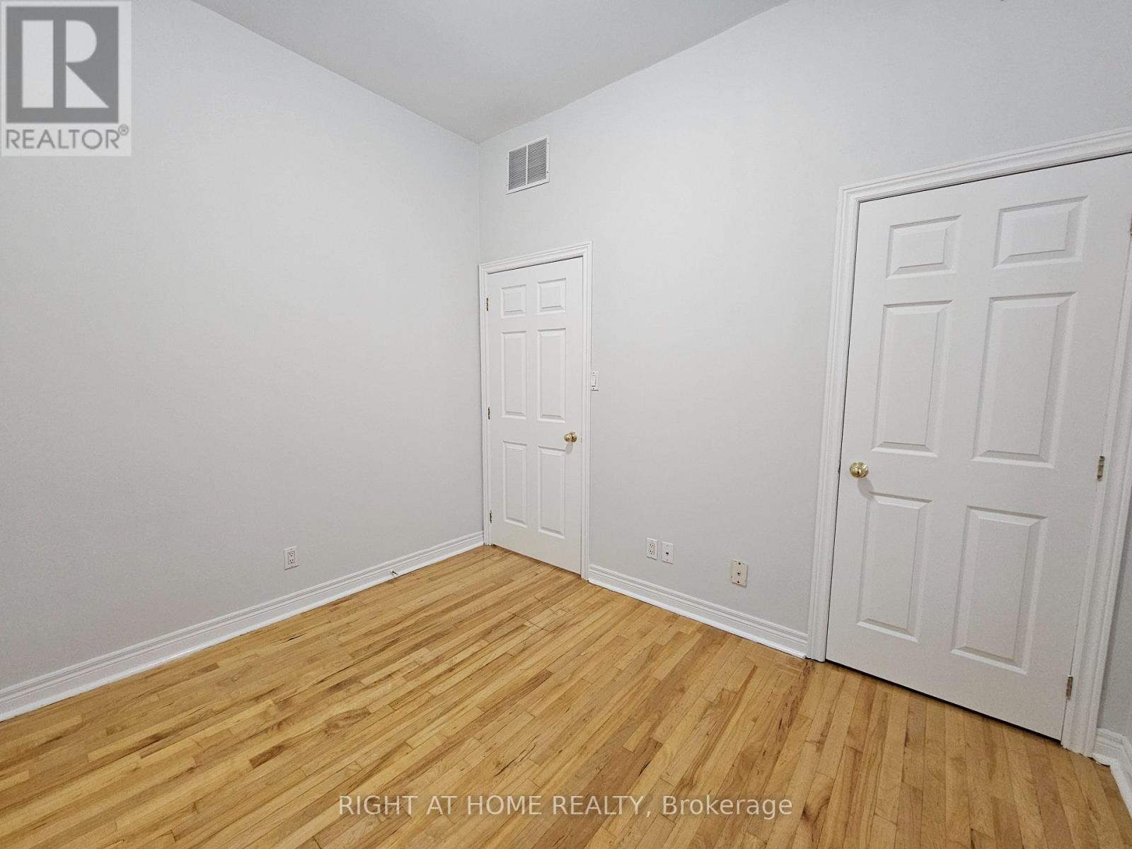 207 - 524 Yonge Street Property Photo 22