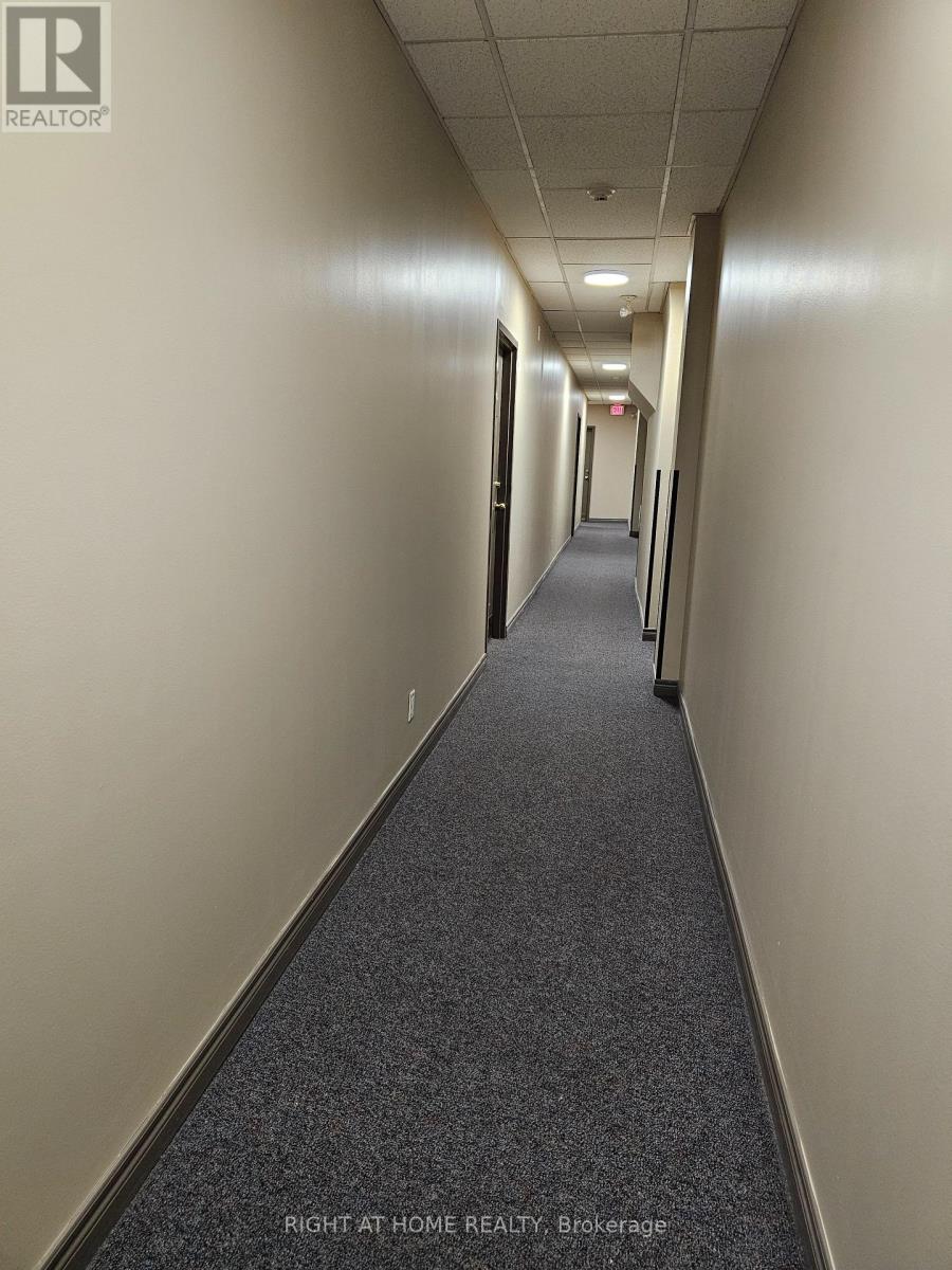 207 - 524 Yonge Street Property Photo 33