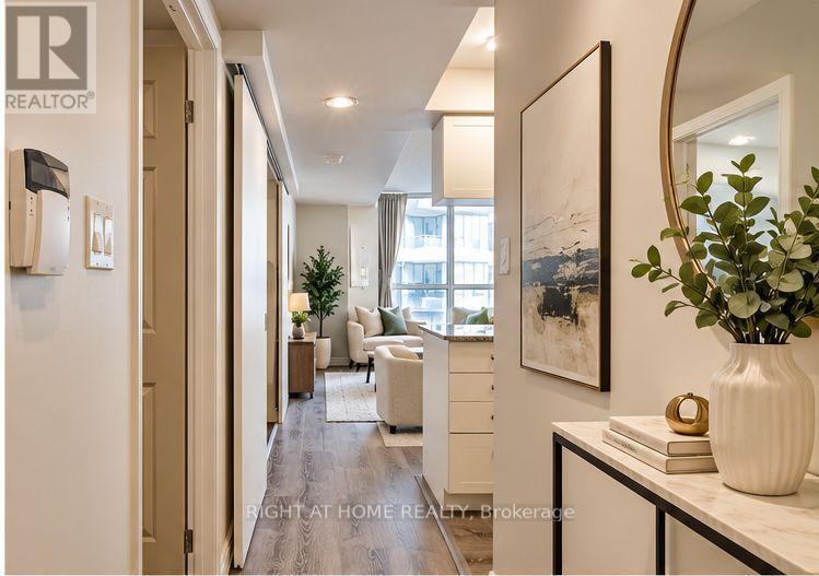 222 - 230 Queens Quay W Property Photo 1