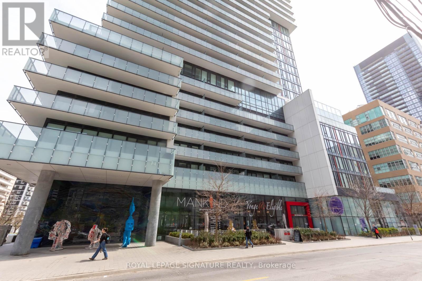 2805 - 185 Roehampton Avenue Property Photo