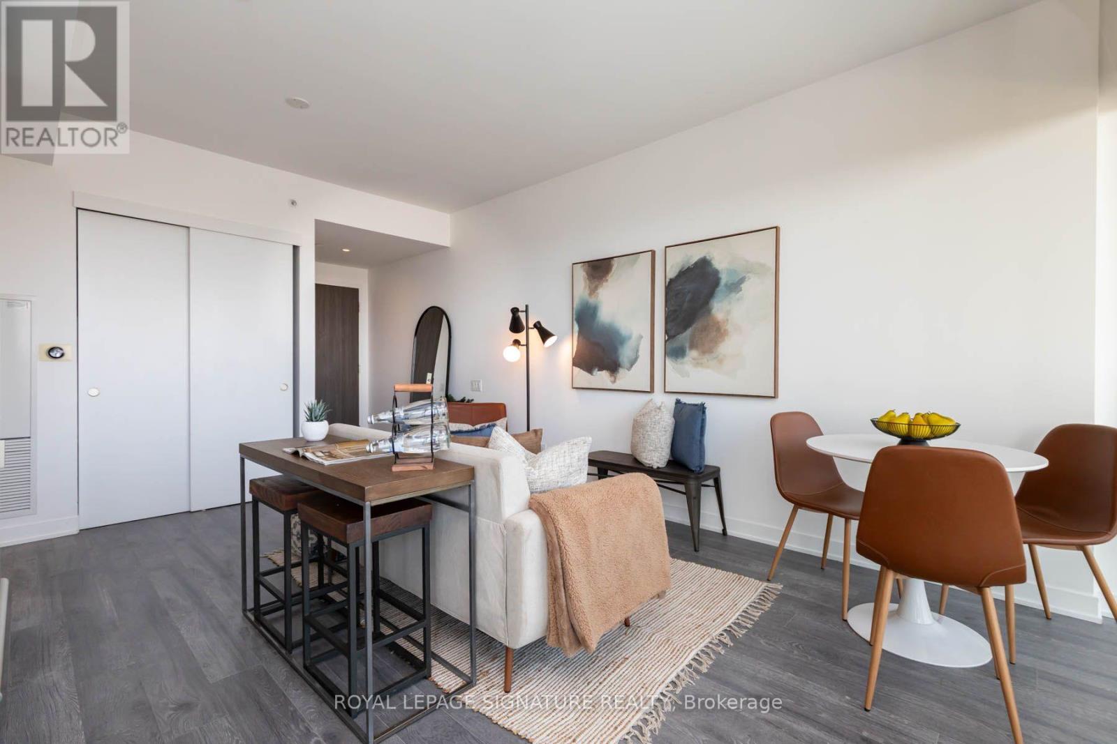 2805 - 185 Roehampton Avenue Property Photo 7