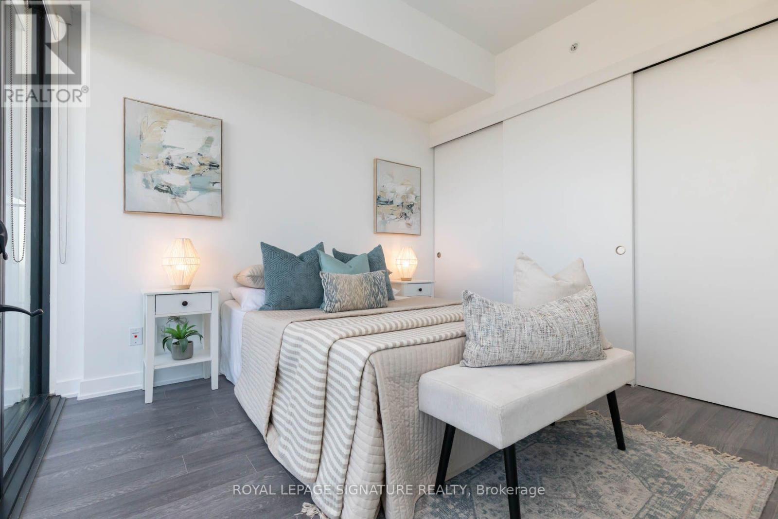 2805 - 185 Roehampton Avenue Property Photo 15